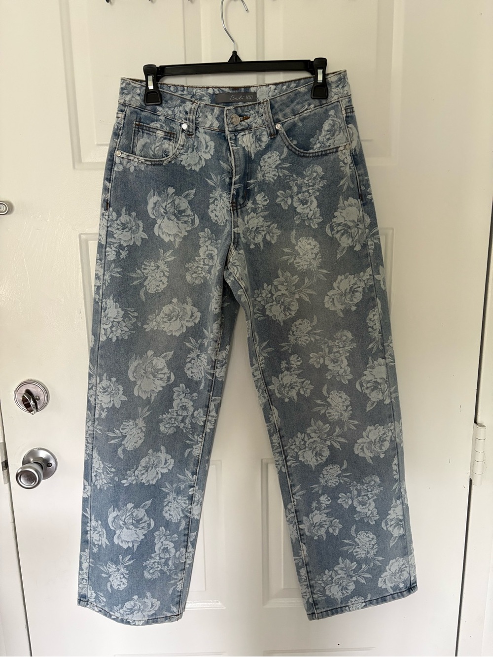Vintage-Inspired Floral Wide Leg Jeans - Light Blue Floral